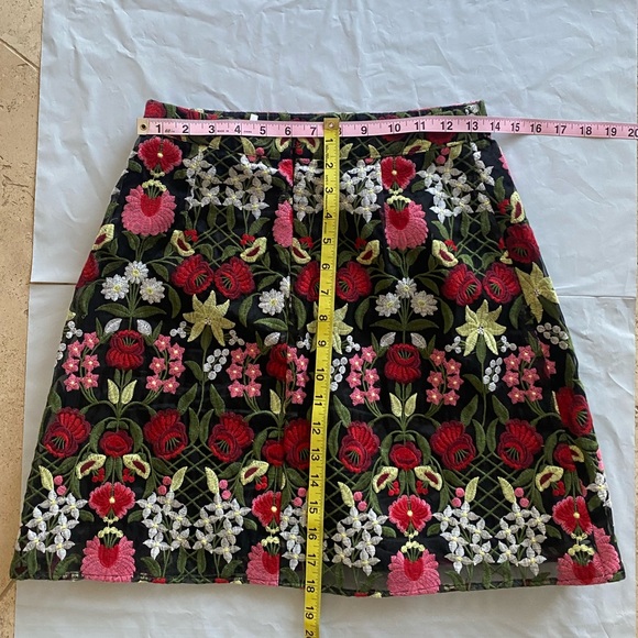 Lucy Paris folk art floral embroidered layered tulle mini skirt fairy event NWT - Picture 6 of 6
